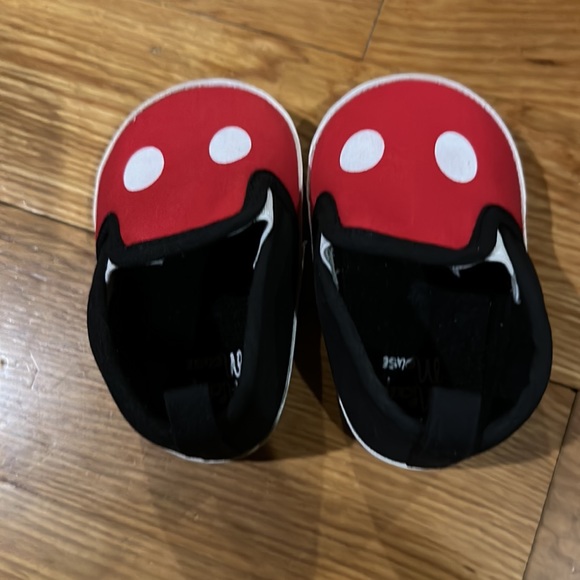 Disney Mickey Mouse Red and Black Infant Shoes~6-9 Months - Picture 7 of 12
